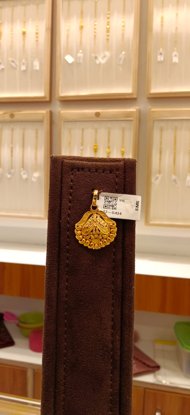Single Hook Dollar